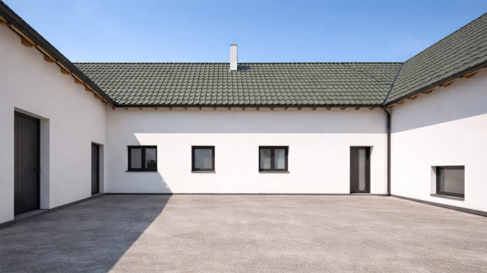 bauernhof_in_asten_nach_dem_neubau_barrierefreie_wohneinheit_am_hof