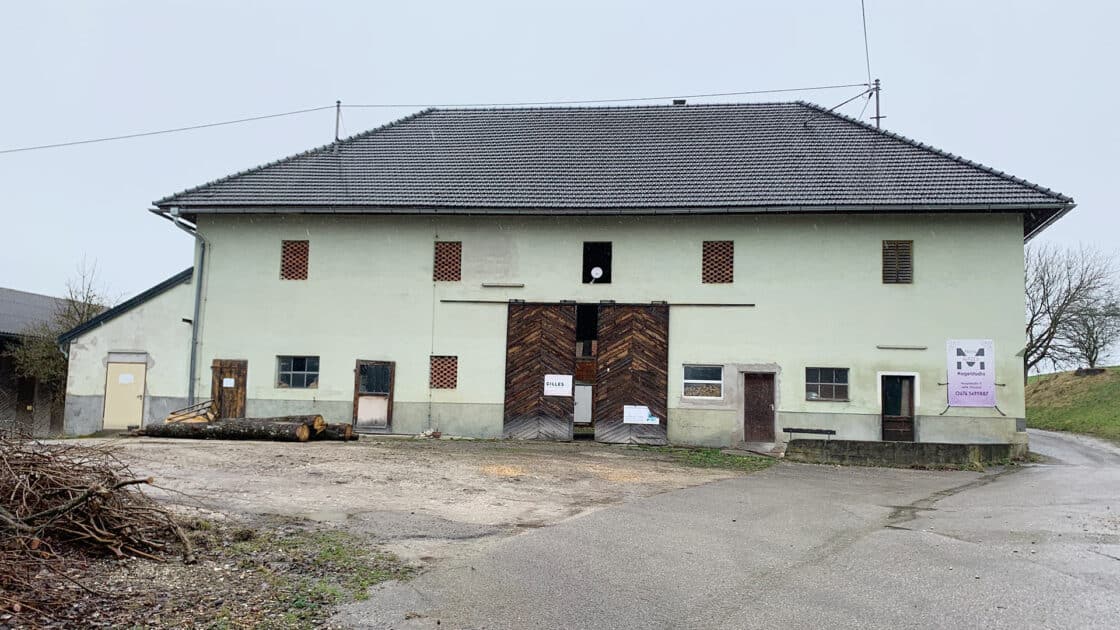 Alter Bauernhof in Ohlsdorf vor Abbruch und Neubau, Innenhof